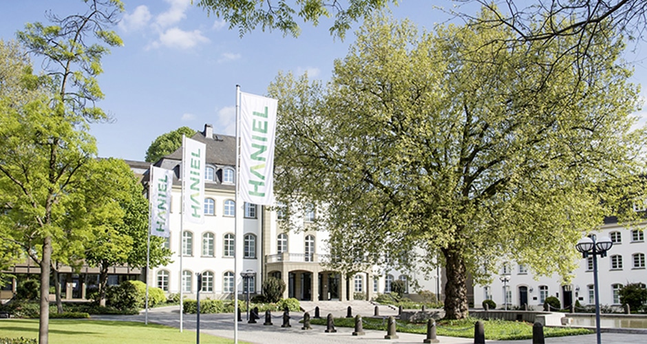 Gebäude, Außenansicht von Hanile (Quelle: Haniel)