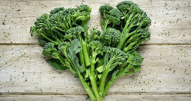 Herz aus Brokkoli: Der 18. Juni ist der internationale Tag der nachhaltigen Gastronomie, die wir in verschiedenen Facetten abbilden wollen. Wie kam es zu diesem Tag? (Quelle: nito/Colourbox.de)