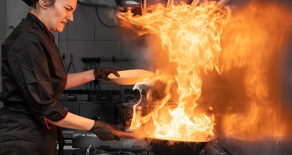 Ein Brand kann binnen Minuten Leben und Existenzen zerstören, Schäden gehen oft in Millionenhöhe. Um dem vorzubeugen, haben wir Wissenswertes, Tipps und Maßnahmen zusammengefasst.