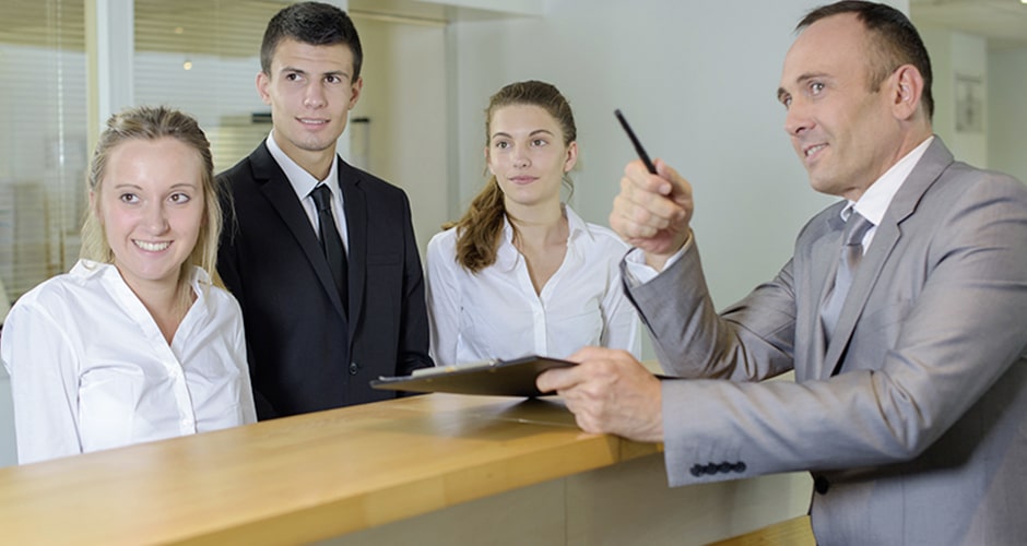 Carola Schneider: Talentierte Azubis gewinnt man, indem man jungen Leuten auf Augenhöhe begegnet