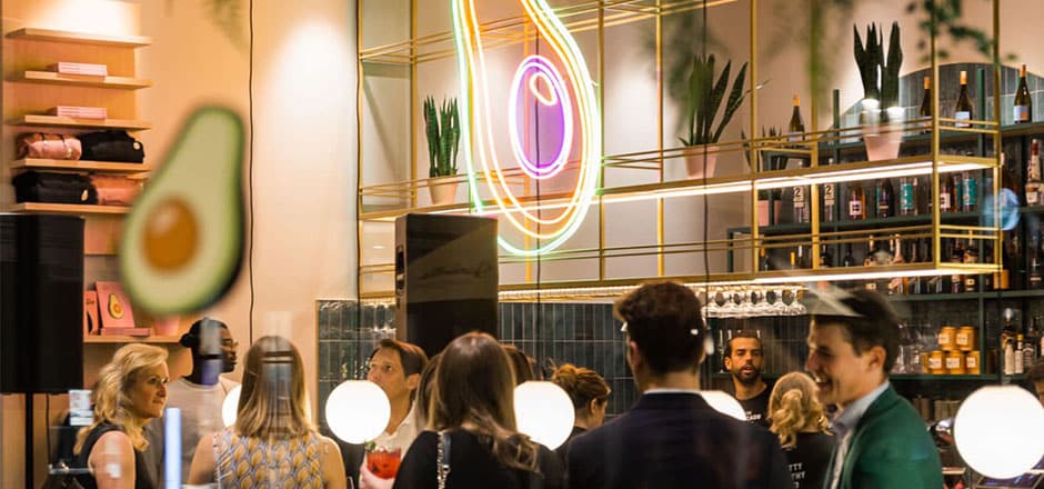 In der Schwabenmetropole feiert The Avocado Show Deutschlandpremiere. Dabei ist die grüne Frucht der Hauptdarsteller.