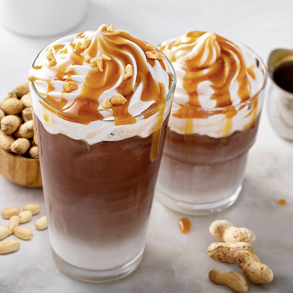 JDE Professional Heisse Schokolade mit Erdnussbutter