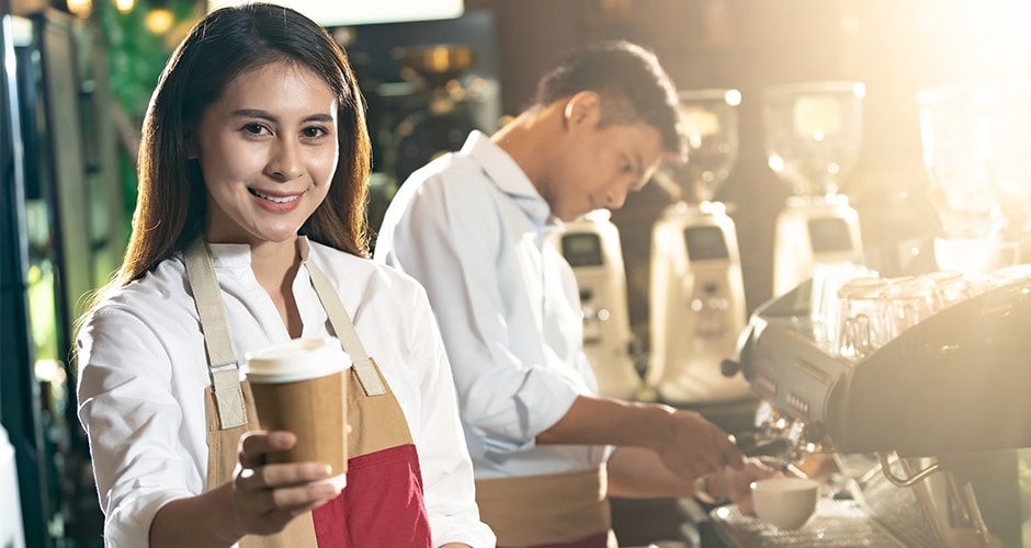 Eine Weiterbildung zum Barista kann helfen, sich in der Branche Prestige zu verschaffen. Wir stellen führende Barista-Schulen vor.