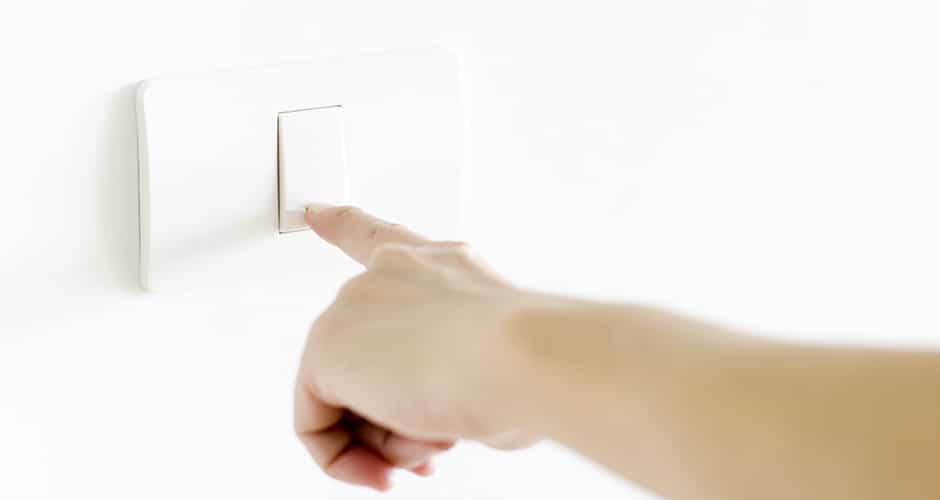 Licht aus zur 17. Earth Hour, einer WWF-Initiative – daran beteiligen sich in diesem Jahr auch die Leonardo Hotels.