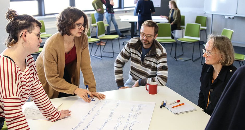 Das Projekt GeNAH (gerechte und nachhaltige Gestaltung der Gemeinschaftsverpflegung) unterstützt GV-Betriebe auf dem Weg zu mehr Nachhaltigkeit mit Workshops.