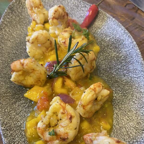 Garnelen mit Mango-Chili-Chutney