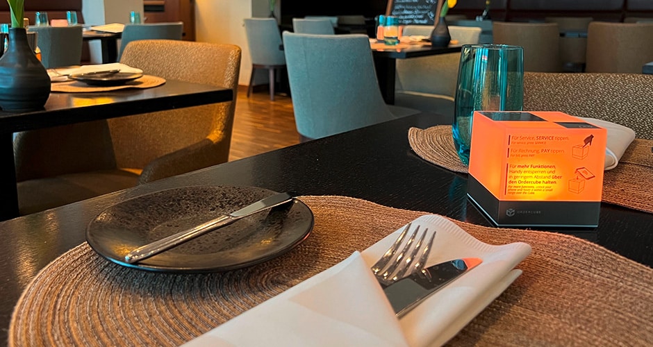 Inwieweit löst der Ordercube das Problem des Personalmangels? Und wie funktioniert das kleine Gastro-Gadget? Daniel Pasternak gibt Antworten.