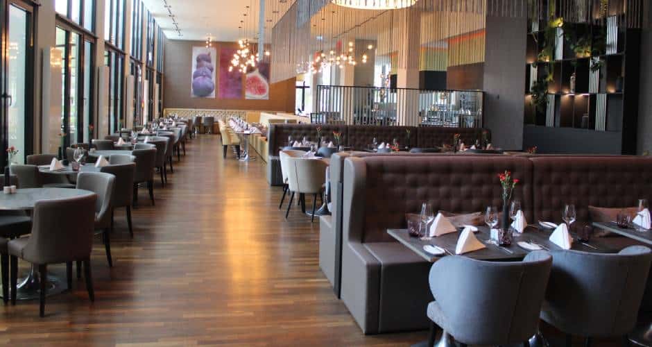 Blick ins Restaurant des Leonardo Royal Munich