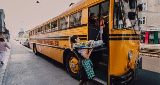 Dinner Hopping e-Bus