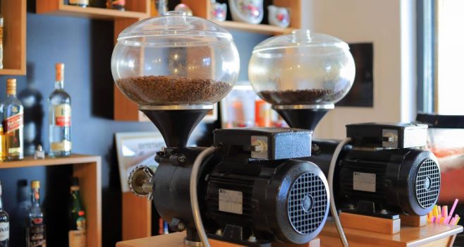 Die passende elektrische Kaffeemühle ist auf den eigenen Bedarf abgestimmt.