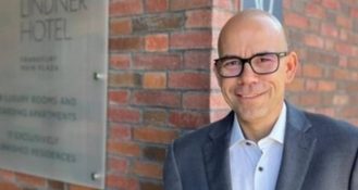 Marcel Stittner wird neuer General Manager im Lindner Hotel Frankfurt Main Plaza.
