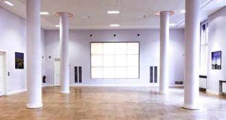 Während einer Veranstaltung im Georgie im AK St. Georg in Hamburg wird der Gewinner des VegAward bekannt gegeben.